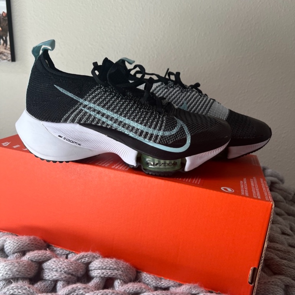 Nike Air Zoom Tempo NEXT%